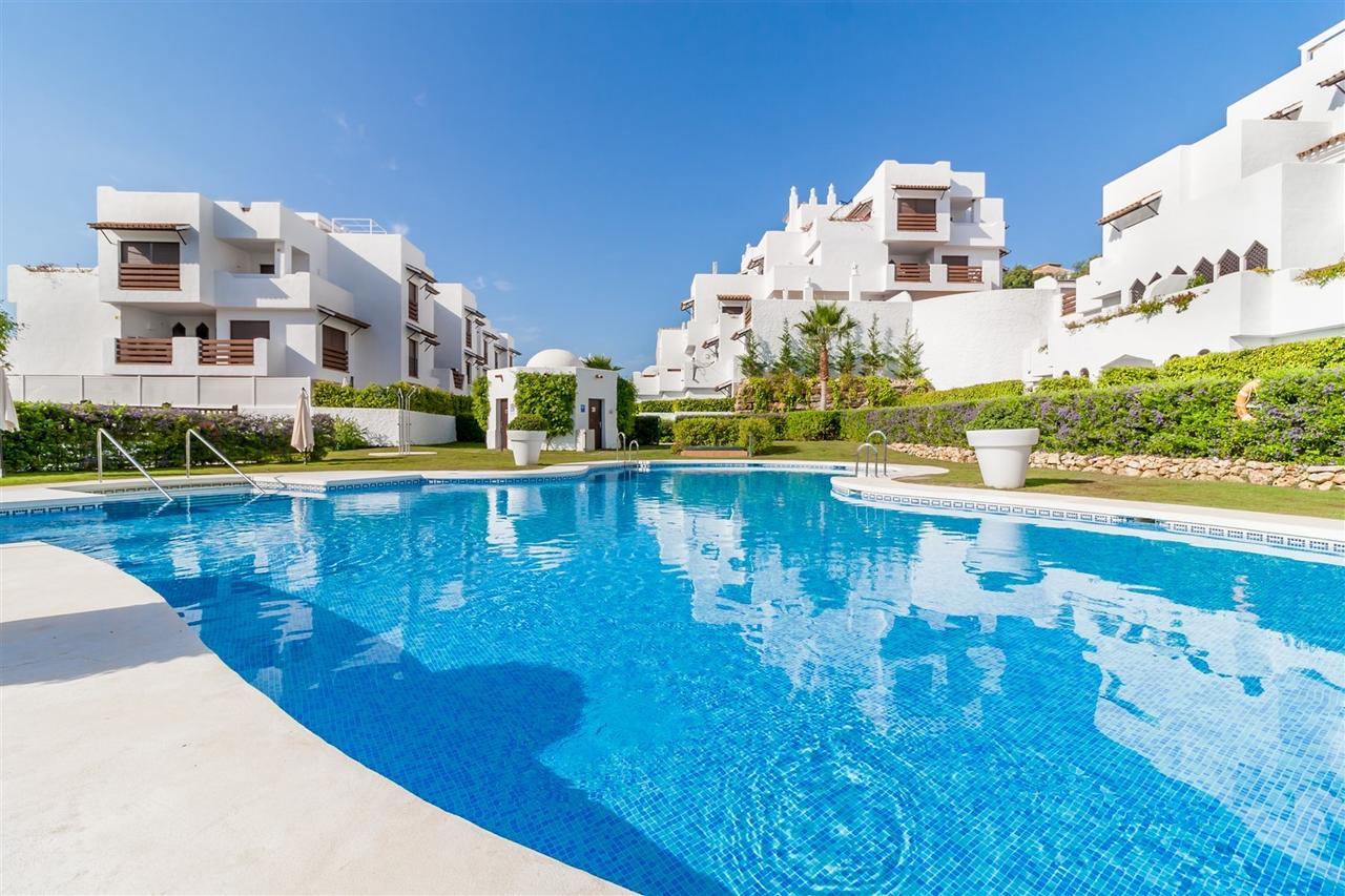 Golf Hill Estepona Canovas Buitenkant foto