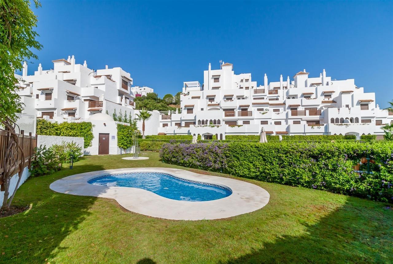 Golf Hill Estepona Canovas Buitenkant foto