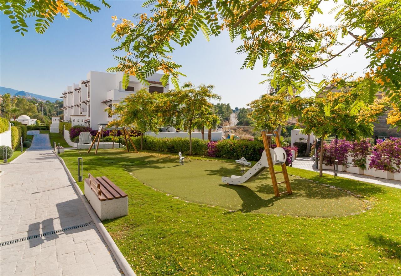 Golf Hill Estepona Canovas Buitenkant foto