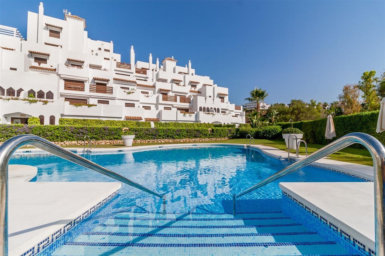 Golf Hill Estepona Canovas Buitenkant foto