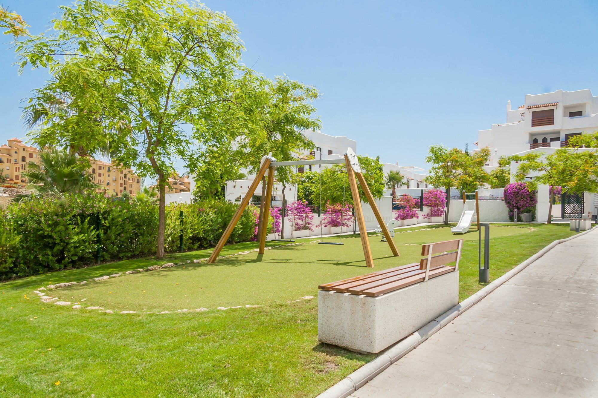 Golf Hill Estepona Canovas Buitenkant foto